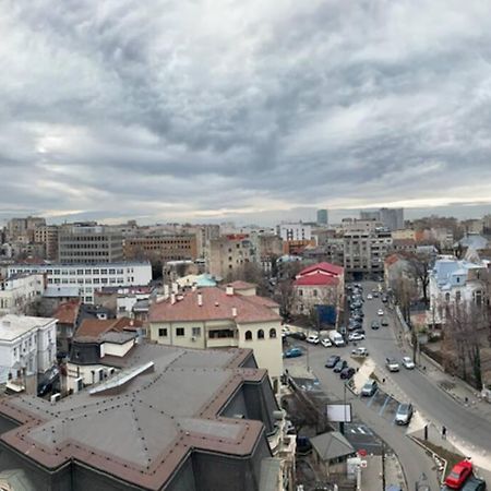Stunning Views - Top Location - Netflix + Balcony Bucareste Exterior foto