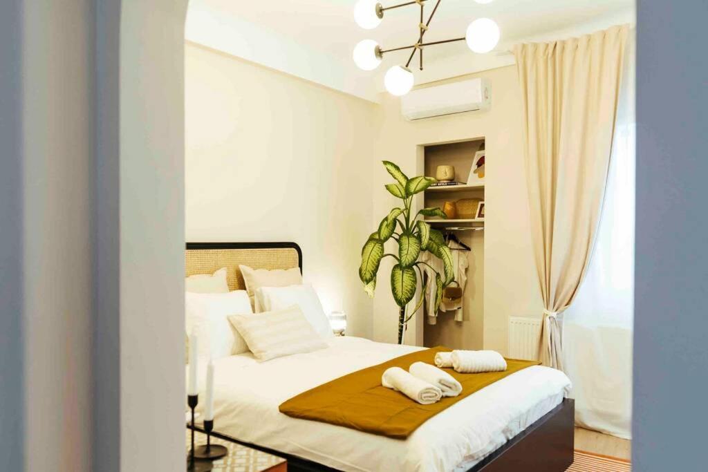 Stunning Views - Top Location - Netflix + Balcony Bucareste Exterior foto